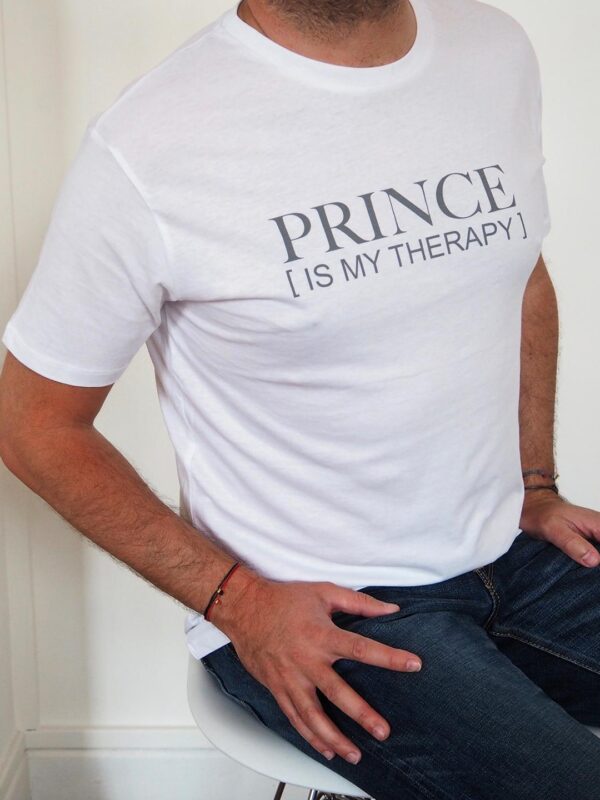 PRINCE IS MY THERAPY - BLANC/GRIS