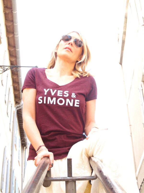 T-Shirt Col V YVES & SIMONE Grappe de raisin / Crème