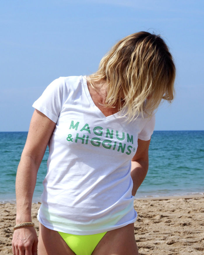 T-Shirt Col V MAGNUM & HIGGINS White / Vert