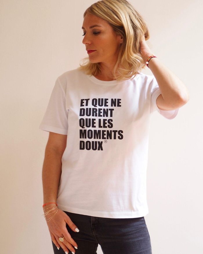 T-Shirt Coupe “boxy” MOMENTS DOUX  Blanc / Black