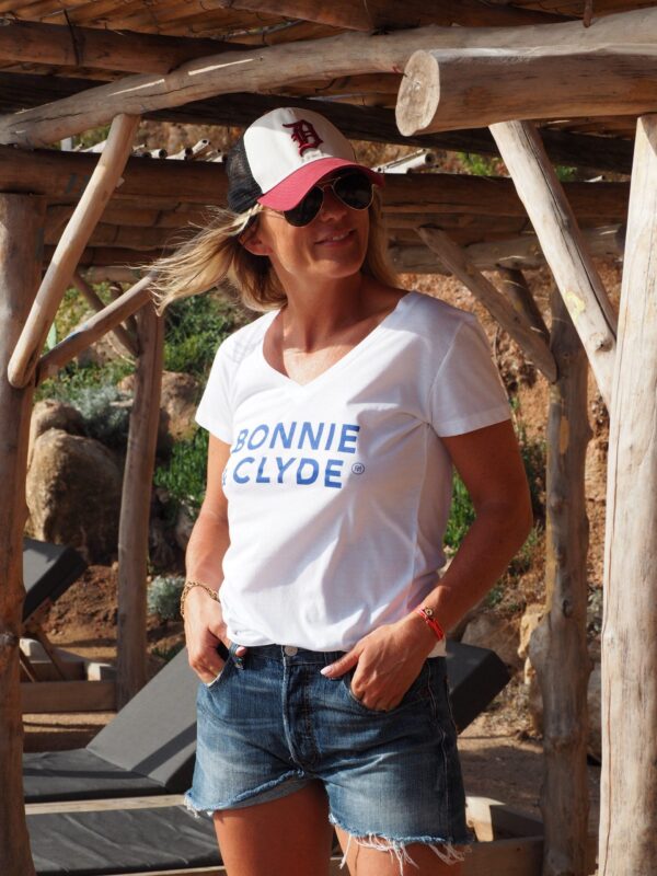 T-Shirt Col V  BONNIE & CLYDE Blanc / Bleu Klein