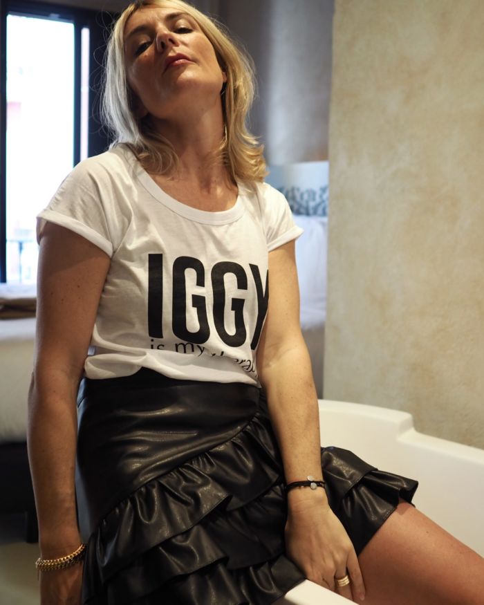 T-Shirt “flammé”   IGGY is my therapy   Blanc / Black