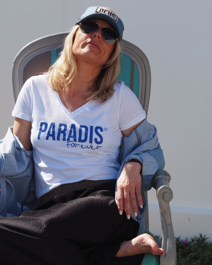 T-Shirt Col V PARADIS Forever Blanc / Bleu Klein