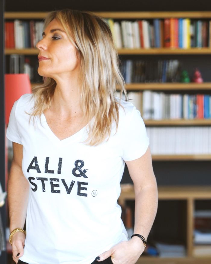 T-Shirt Col V  ALI & STEVE Blanc / Black