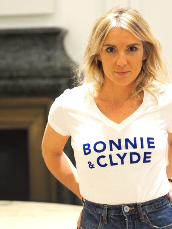 T-Shirt Col V  BONNIE & CLYDE Blanc / Velours Bleu Roy