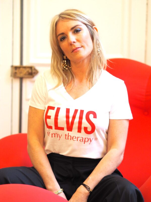 T-Shirt Col V ELVIS is my therapy Blanc / Rouge