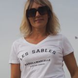T-Shirt Col V  White / Black LES SABLES Quartier Général