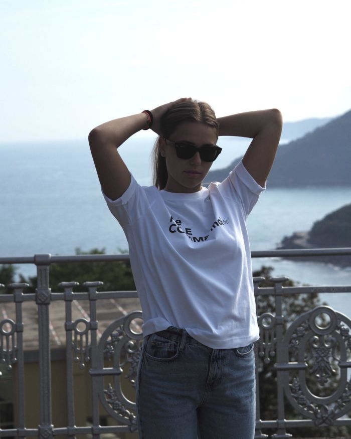 T-Shirt coupe “boxy” une FILLE COMME moi   White / Black