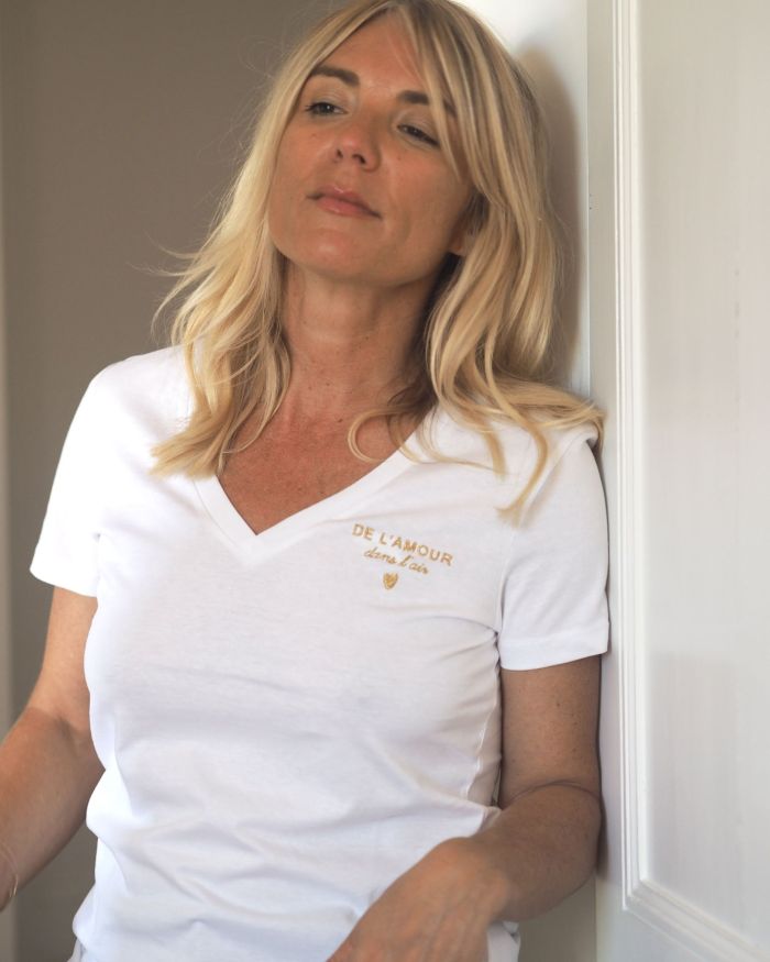 T-Shirt Col V  DE L’AMOUR dans l’air Blanc / Broderie gold