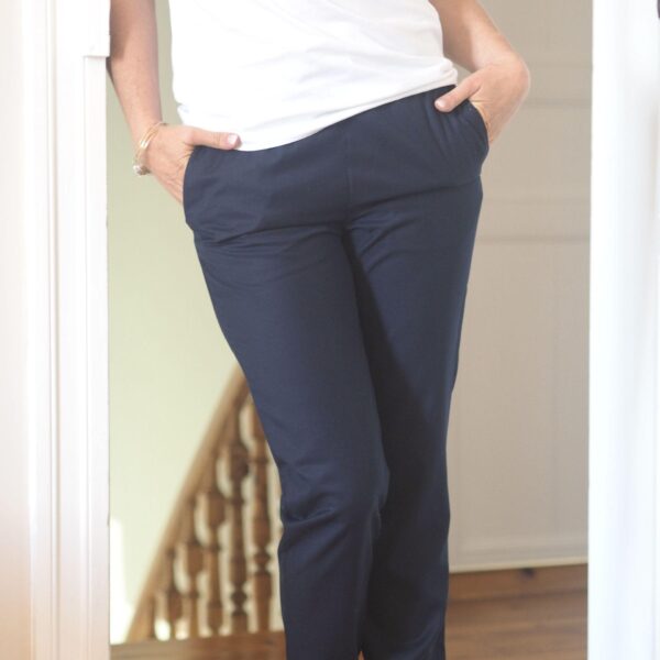 Pantalon Madame rêve Marine broderie Rouge