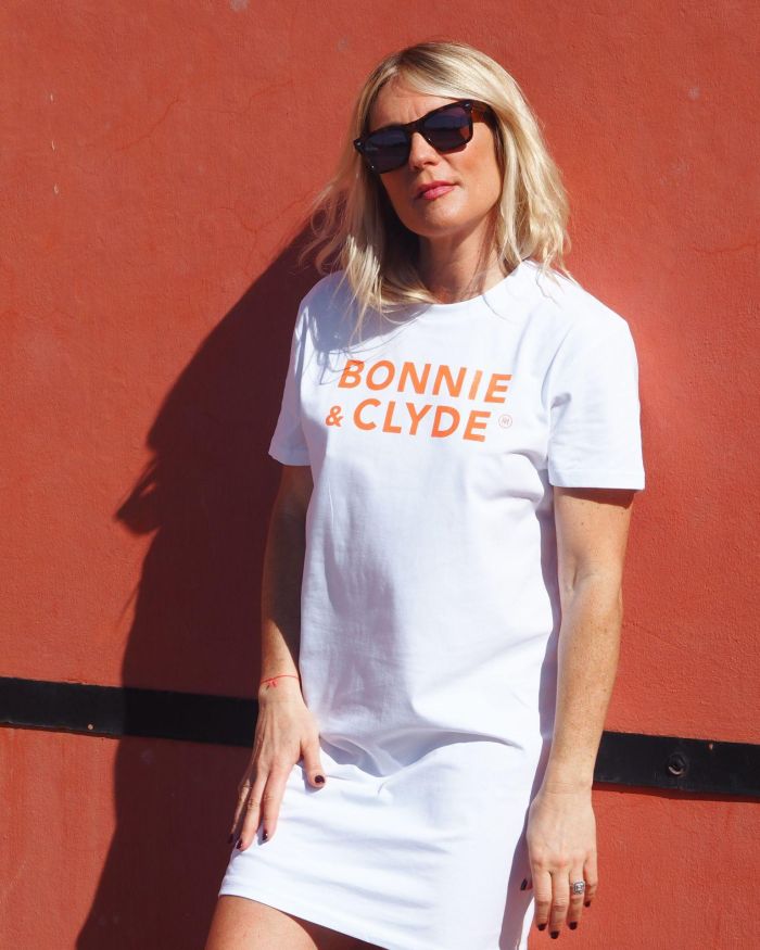 Robe T-Shirt  BONNIE & CLYDE   Blanc / Orange